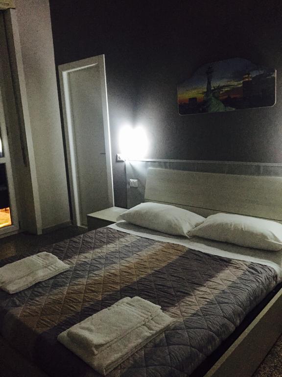 מילאנו B&B Residenza Paradiso מראה חיצוני תמונה